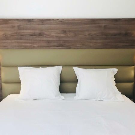 Yes Hotel Авиньон Экстерьер фото