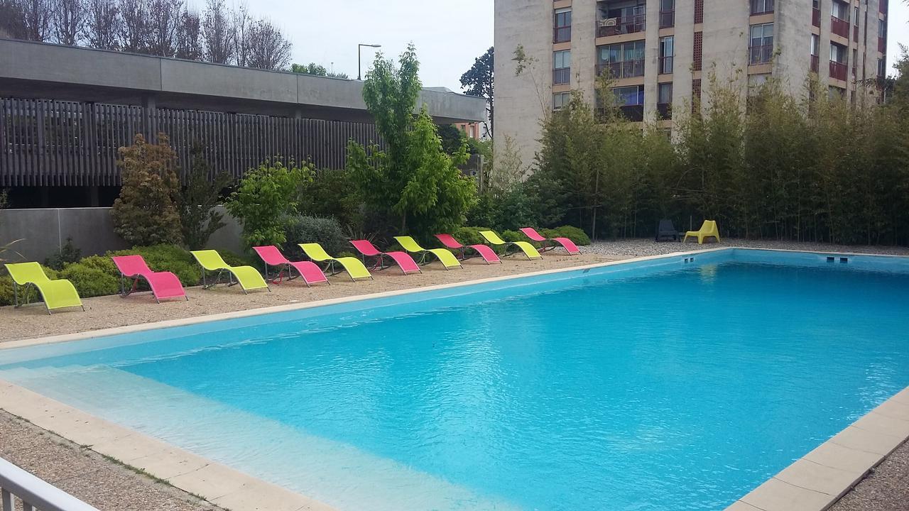 Yes Hotel Авиньон Экстерьер фото