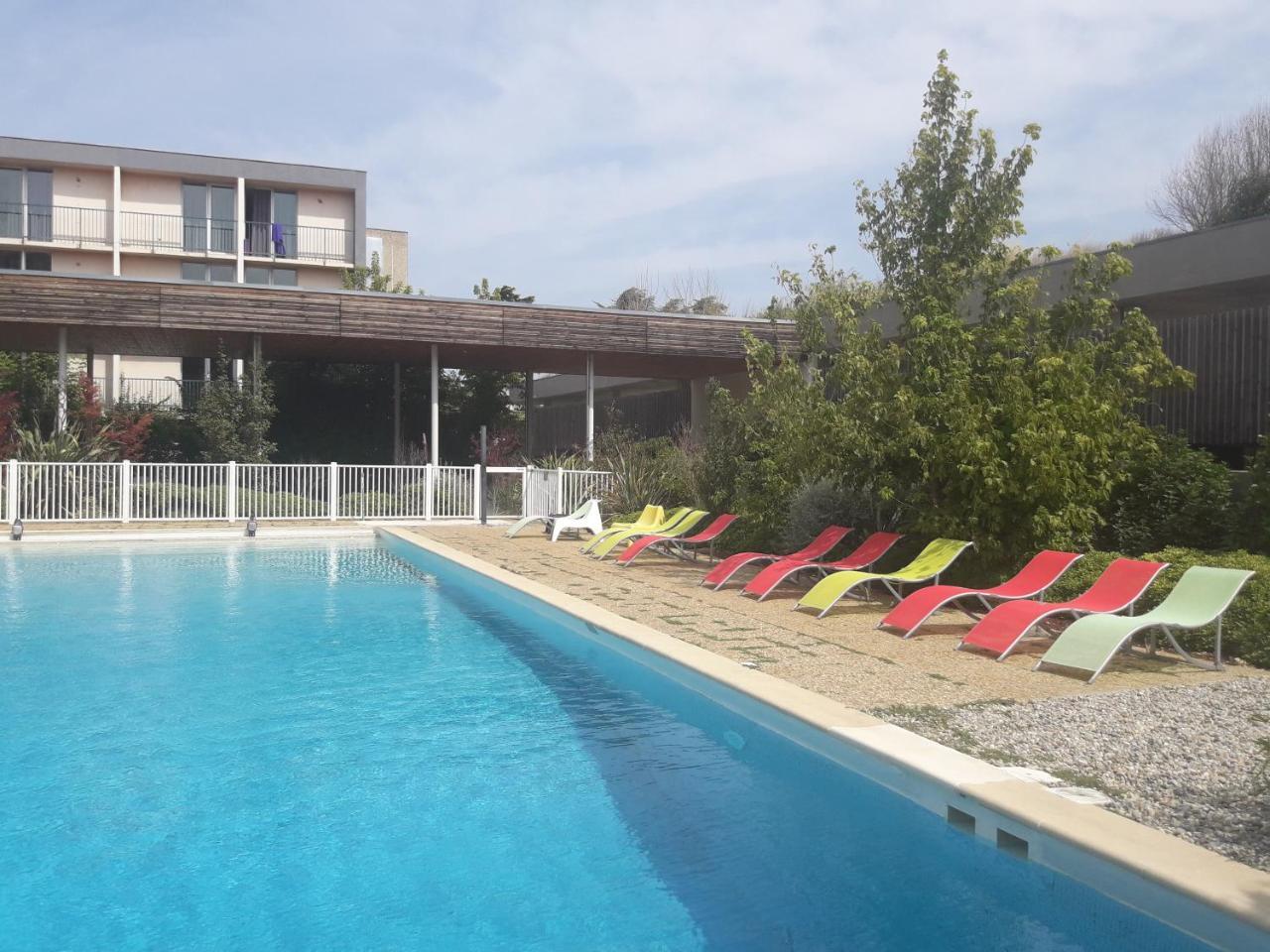 Yes Hotel Авиньон Экстерьер фото